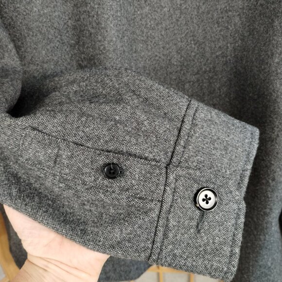 Abercrombie & Fitch Gray Shirt Jacket - Picture 3 of 13